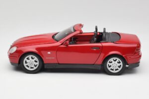 Mercedes SLK 230 R170 Rosso Maisto 1:18 56023 Pressofusione — immagine 5 di 9
