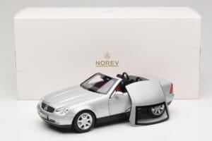 Mercedes SLK R170 Brilliant Silver Norev 1:18 183020 Pressofusione — immagine 9 di 9