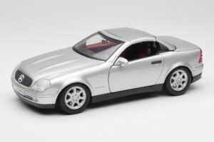 Mercedes SLK R170 Roadster Argento Maisto 1:18 31674 Pressofusione