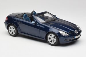 Mercedes SLK R171 Blu Maisto 1:18 B66962190 Pressofusione — immagine 6 di 8