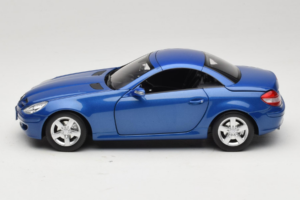 Mercedes SLK R171 Blue Metallic Minichamps 1:18 100033131 Pressofusione — immagine 5 di 11