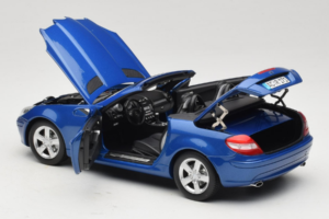 Mercedes SLK R171 Blue Metallic Minichamps 1:18 100033131 Pressofusione — immagine 7 di 11