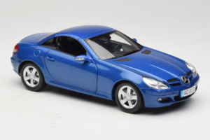 Mercedes SLK R171 Blue Metallic Minichamps 1:18 100033131 Pressofusione — immagine 9 di 11