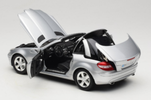Mercedes SLK R171 Argento Minichamps 1:18 B66962318 Pressofusione — immagine 6 di 9