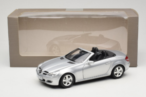 Mercedes SLK R171 Argento Minichamps 1:18 B66962318 Pressofusione — immagine 9 di 9