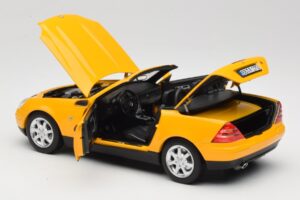 Mercedes SLK200 R170 Giallo Norev 1:18 B66040713 Pressofusione — immagine 6 di 9