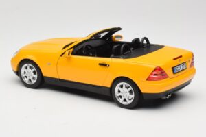 Mercedes SLK200 R170 Giallo Norev 1:18 B66040713 Pressofusione — immagine 8 di 9