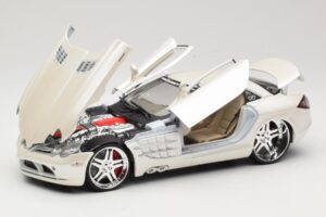 Mercedes SLR McLaren C199 Bianco Maisto 1:18 31068 Pressofusione — immagine 2 di 8
