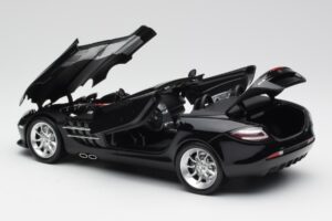 Mercedes SLR McLaren Roadster R199 Crystal Galaxit Nero Minichamps 1:18 B66961004 Pressofusione — immagine 5 di 8