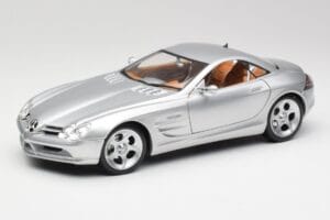 Mercedes SLR Vision Liquid Argento Maisto 1:18 B66962101 Pressofusione