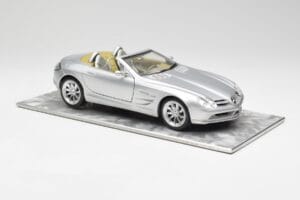 Mercedes SLR Vision Roadster Liquid Argento Maisto 1:18 B66963208 Pressofusione — immagine 6 di 8