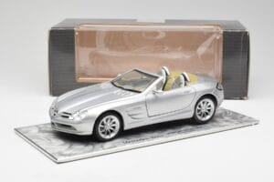 Mercedes SLR Vision Roadster Liquid Argento Maisto 1:18 B66963208 Pressofusione — immagine 8 di 8