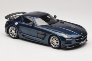 Mercedes SLS AMG Black Series Daytona Blue Metallic Minichamps 1:18 110033026 Pressofusione — immagine 6 di 8