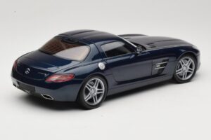 Mercedes SLS AMG C197 Blue Metallic Minichamps 1:18 100039021 Pressofusione — immagine 3 di 8