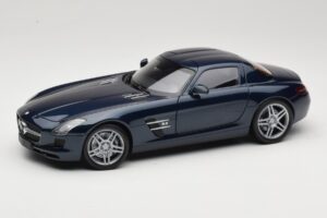 Mercedes SLS AMG C197 Blue Metallic Minichamps 1:18 100039021 Pressofusione