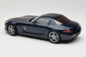 Mercedes SLS AMG C197 Blue Metallic Minichamps 1:18 100039021 Pressofusione — immagine 7 di 8