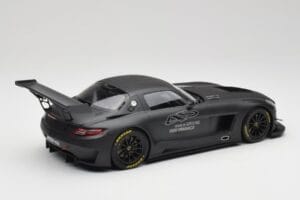 Mercedes AMG SLS C197 GT3 45 Anni di Driving Performance Minichamps 1:18 151133100 Pressofusione — immagine 2 di 6