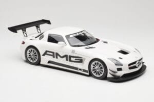 Mercedes AMG SLS C197 GT3 Street Bianco Minichamps 1:18 151123107 Pressofusione — immagine 4 di 6