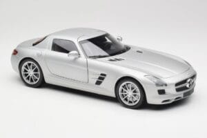 Mercedes SLS AMG C197 Iridium Argento Minichamps 1:18 100039026 Pressofusione — immagine 6 di 8