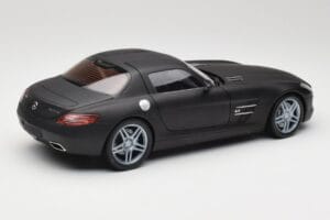 Mercedes SLS AMG C197 Matte Black Minichamps 1:18 100039027 Pressofusione — immagine 3 di 8