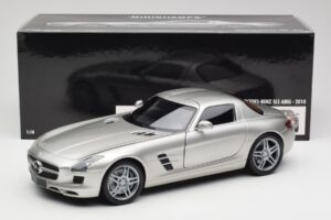 Mercedes SLS AMG C197 Matt Argento Minichamps 1:18 100039029 Pressofusione — immagine 8 di 8