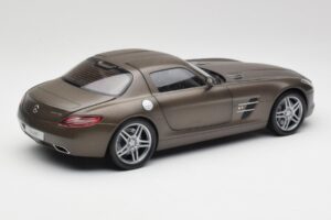 Mercedes SLS AMG C197 Monza Grigio Minichamps 1:18 B66960044 Pressofusione — immagine 3 di 8