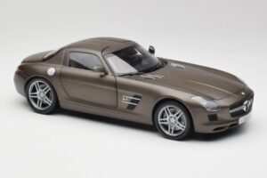 Mercedes SLS AMG C197 Monza Grigio Minichamps 1:18 B66960044 Pressofusione — immagine 6 di 8