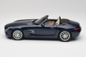 Mercedes SLS AMG R197 Roadster South Seas Blu Minichamps 1:18 100039031 Pressofusione — immagine 4 di 8