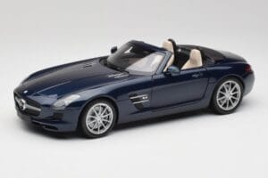 Mercedes SLS AMG R197 Roadster South Seas Blu Minichamps 1:18 100039031 Pressofusione
