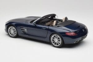 Mercedes SLS AMG R197 Roadster South Seas Blu Minichamps 1:18 100039031 Pressofusione — immagine 7 di 8