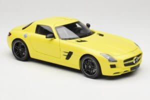 Mercedes SLS AMG C197 Giallo Minichamps 1:18 100039022 Pressofusione — immagine 6 di 8