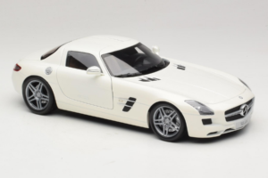 Mercedes SLS AMG Designo Mystic White Museum Edition Minichamps 1:18 B66055551 Pressofusione — immagine 6 di 8
