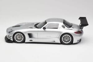 Mercedes SLS AMG GT3 C197 Street Argento Minichamps 1:18 151113100 Pressofusione — immagine 3 di 6