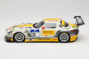 Mercedes SLS AMG GT3 #21 Rowe Racing M. Hartung / N. Heyer ADAC 24 Hours Nurburgring 2013 Minichamps 1:18 151133121 Pressofus — immagine 3 di 6