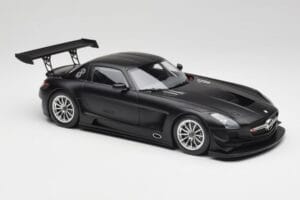 Mercedes SLS AMG GT3 C197 Street Opaco Nero Minichamps 1:18 151113101 Pressofusione — immagine 4 di 6