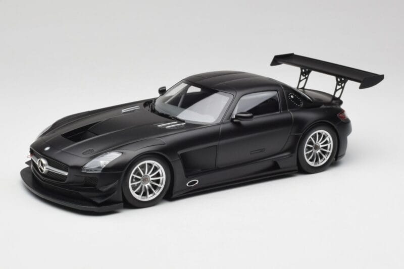 Mercedes SLS AMG GT3 C197 Street Opaco Nero Minichamps 1:18 151113101 Pressofusione