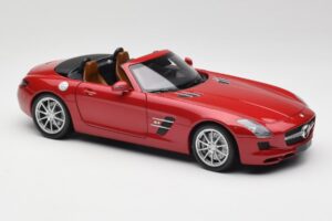 Mercedes SLS AMG R197 Roadster Le Mans Rosso Minichamps 1:18 100039030 Pressofusione — immagine 6 di 8