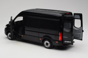 Mercedes Sprinter Nero Norev 1:18 183041 Pressofusione — immagine 5 di 8