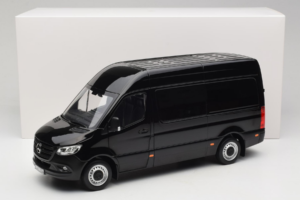 Mercedes Sprinter Nero Norev 1:18 183041 Pressofusione — immagine 8 di 8