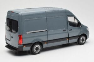Mercedes Sprinter W907 Blu Grigio Norev 1:18 183423 Pressofusione — immagine 3 di 7