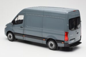 Mercedes Sprinter W907 Blu Grigio Norev 1:18 183423 Pressofusione — immagine 6 di 7