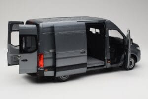 Mercedes Sprinter W907 Furgone Selenite Grey Metallic Norev 1:18 B66004163 Pressofusione — immagine 2 di 8