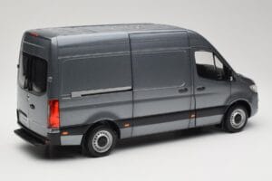 Mercedes Sprinter W907 Furgone Selenite Grey Metallic Norev 1:18 B66004163 Pressofusione — immagine 3 di 8