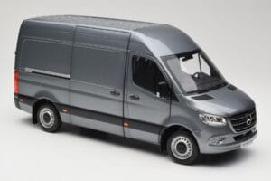 Mercedes Sprinter W907 Furgone Selenite Grey Metallic Norev 1:18 B66004163 Pressofusione — immagine 6 di 8