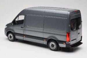 Mercedes Sprinter W907 Furgone Selenite Grey Metallic Norev 1:18 B66004163 Pressofusione — immagine 7 di 8