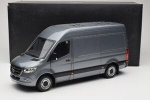 Mercedes Sprinter W907 Furgone Selenite Grey Metallic Norev 1:18 B66004163 Pressofusione — immagine 8 di 8
