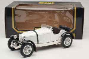 Mercedes SSK Bianco Bburago 1:18 3009-P3 Pressofusione — immagine 6 di 6