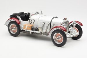 Mercedes SSKL R. Caracciola / W. Sebastian Mille Miglia Winner 1931 CMC 1:18 M-055 Pressofusione — immagine 4 di 6
