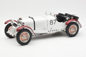 Mercedes SSKL R. Caracciola / W. Sebastian Mille Miglia Winner 1931 CMC 1:18 M-055 Pressofusione