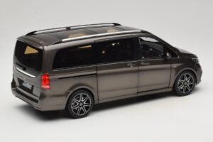 Mercedes V-Class W447 AMG Line Indium Grey Norev 1:18 183873 Pressofusione — immagine 3 di 8